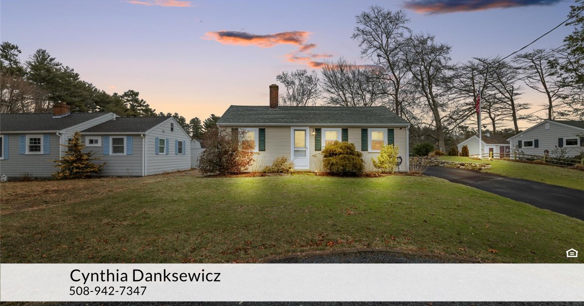 162 Furnace Ln, Pembroke, MA 02359